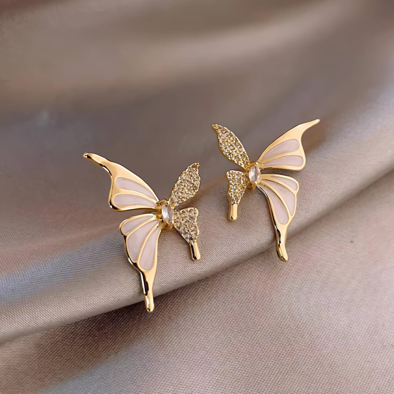 Chic Gold Butterfly Stud Earrings JL0002